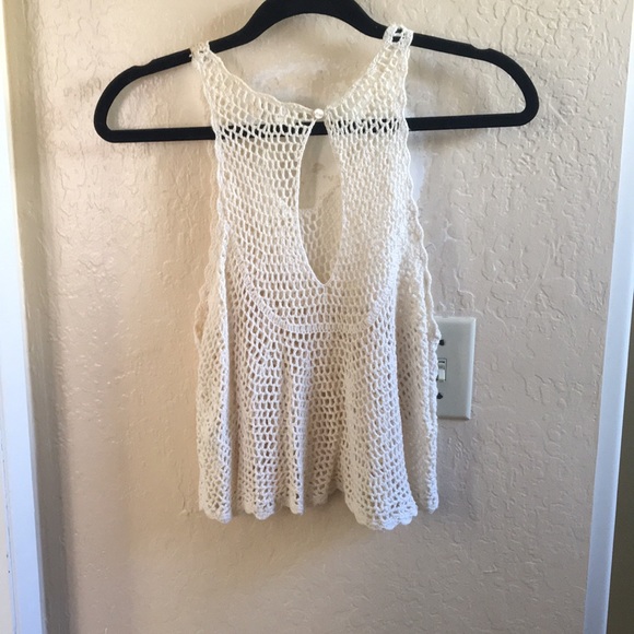 | Volcom Crop Top | - Picture 3 of 3